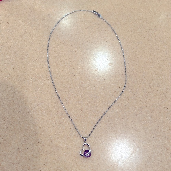 Fashion necklace with purple pendant - Picture 1 of 2